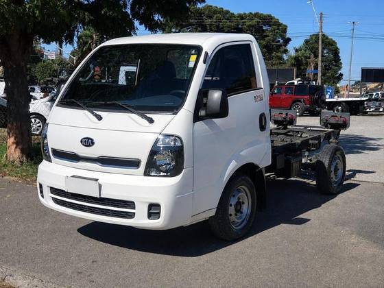 KIA BONGO 2.5 TD DIESEL STD CS MANUAL KIA BONGO 2.5 TD DIESEL STD CS MANUAL